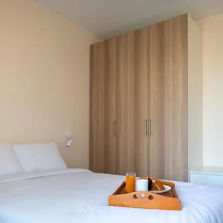 Апартаменты Modern And Spacious In The Centre София