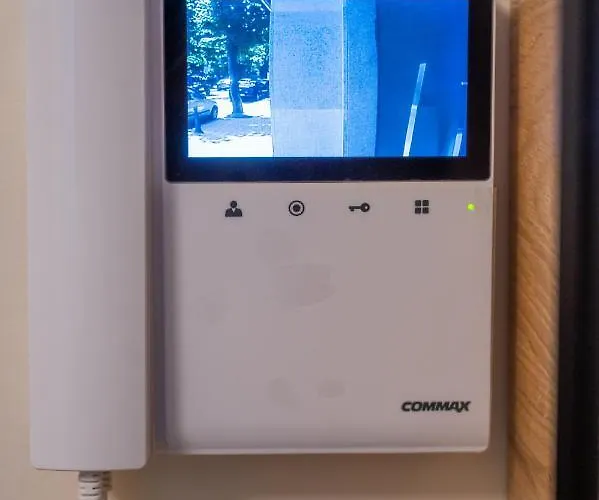 Modern And Spacious In The Centre Sofia