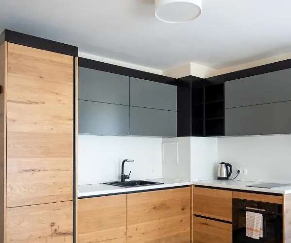 Modern And Spacious In The Centre Appartamento *