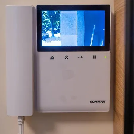 Modern And Spacious In The Centre 索菲亞